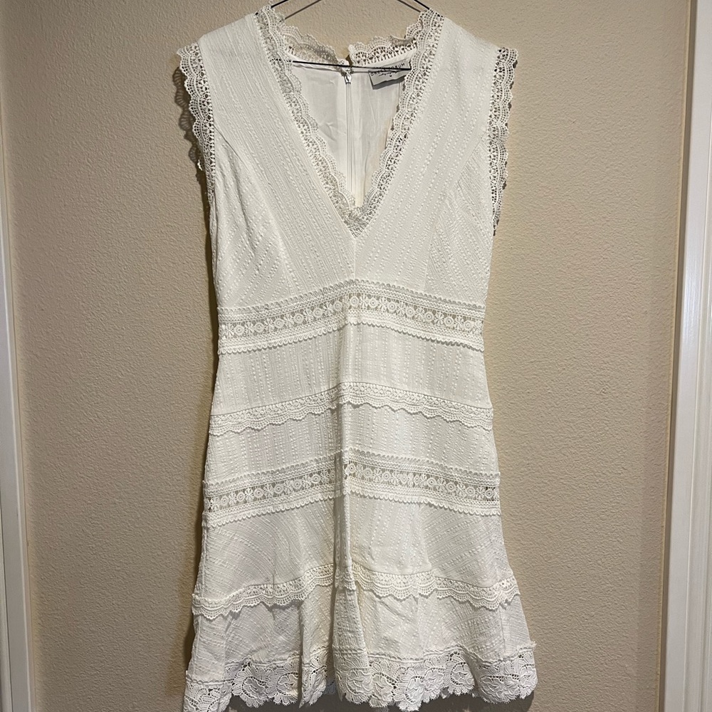 Cutest white dress sz M
